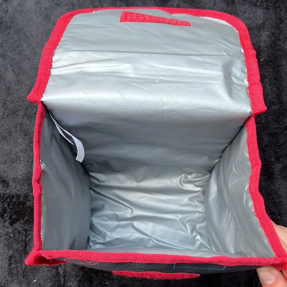 Lunchbox - Picture 4 of 4